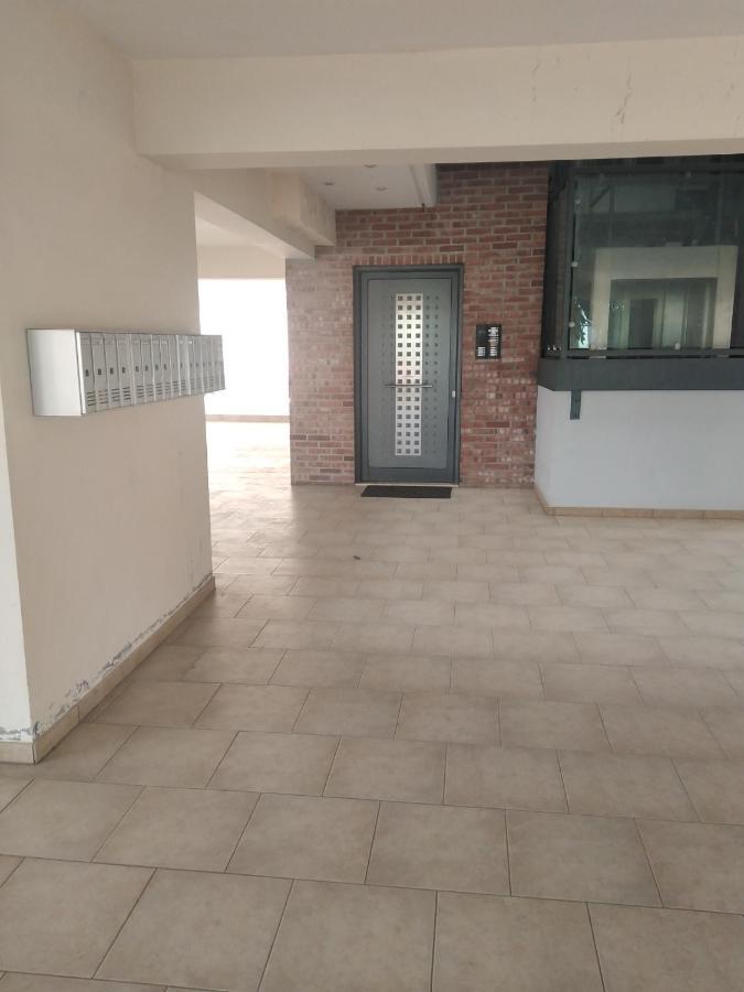 Hommie Apartment Amaliada エクステリア 写真